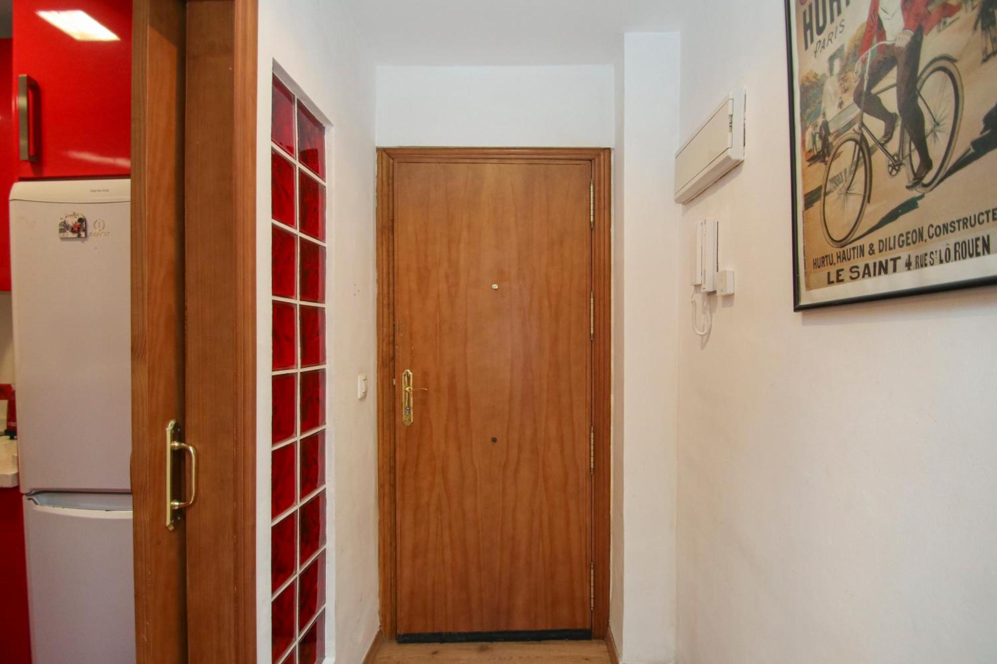 Spacious 2 Bedroom Apt In The Heart Of Triana Seville Exterior photo