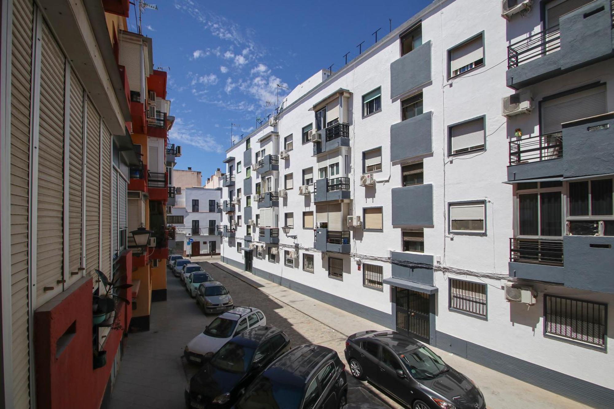 Spacious 2 Bedroom Apt In The Heart Of Triana Seville Exterior photo